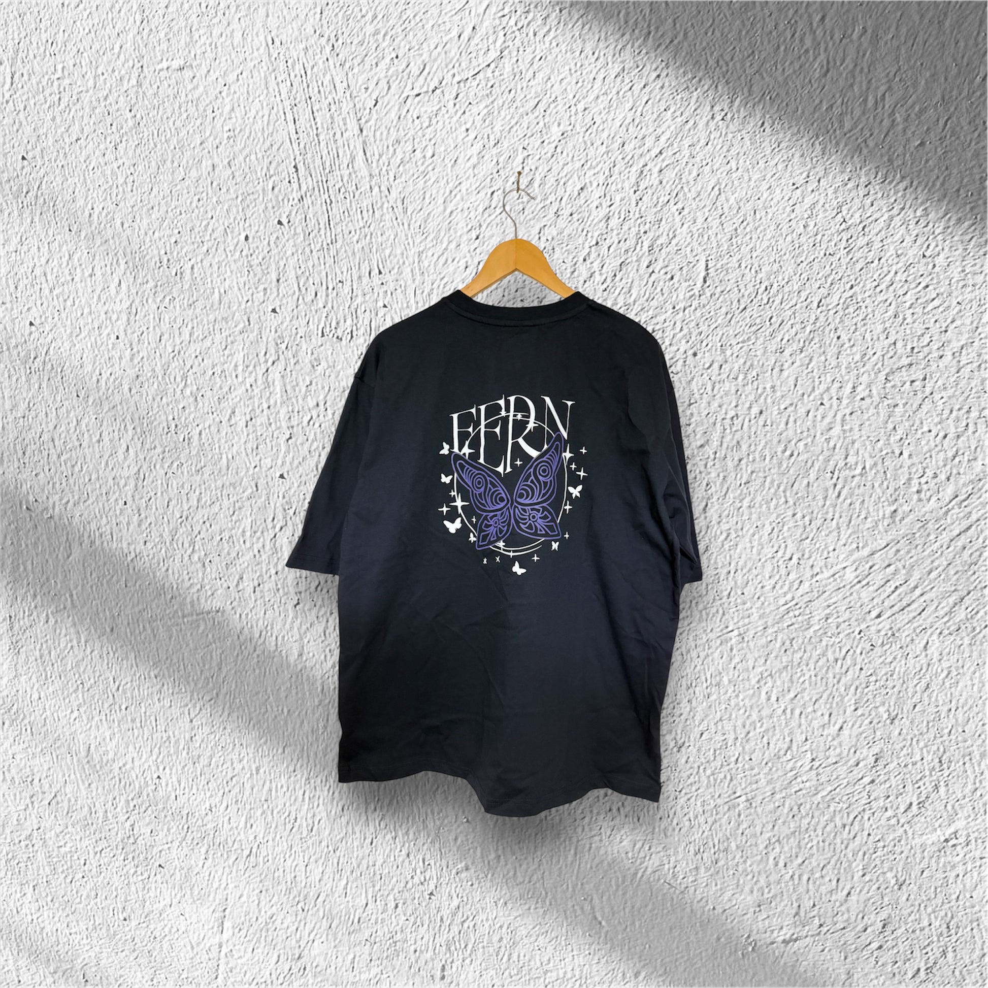 Frieren: Beyond Journey's End Print Short-Sleeve T-Shirt (Workman Exclusive) Navy (Fern)