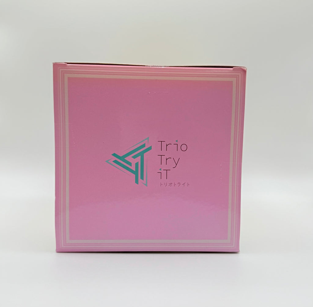 FuRyu Trio-Try-iT しぐれうい プライズフィギュア
白い帽子×茶色ニットセーター×スカートコーデ
